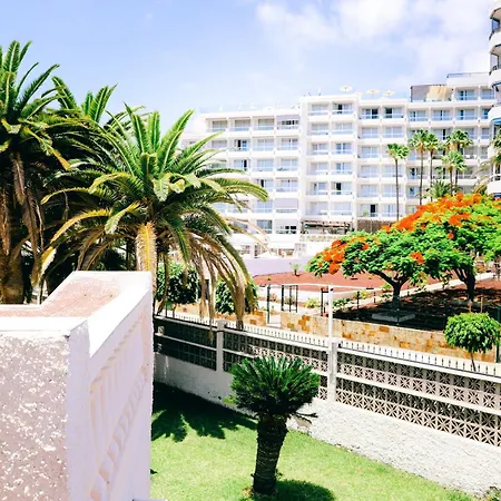 Virginia * Playa de las Americas (Tenerife)